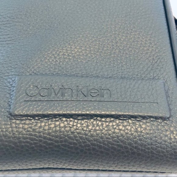 Calvin Klein Green Business Casual Mini Flat Bag - Picture 2 of 6